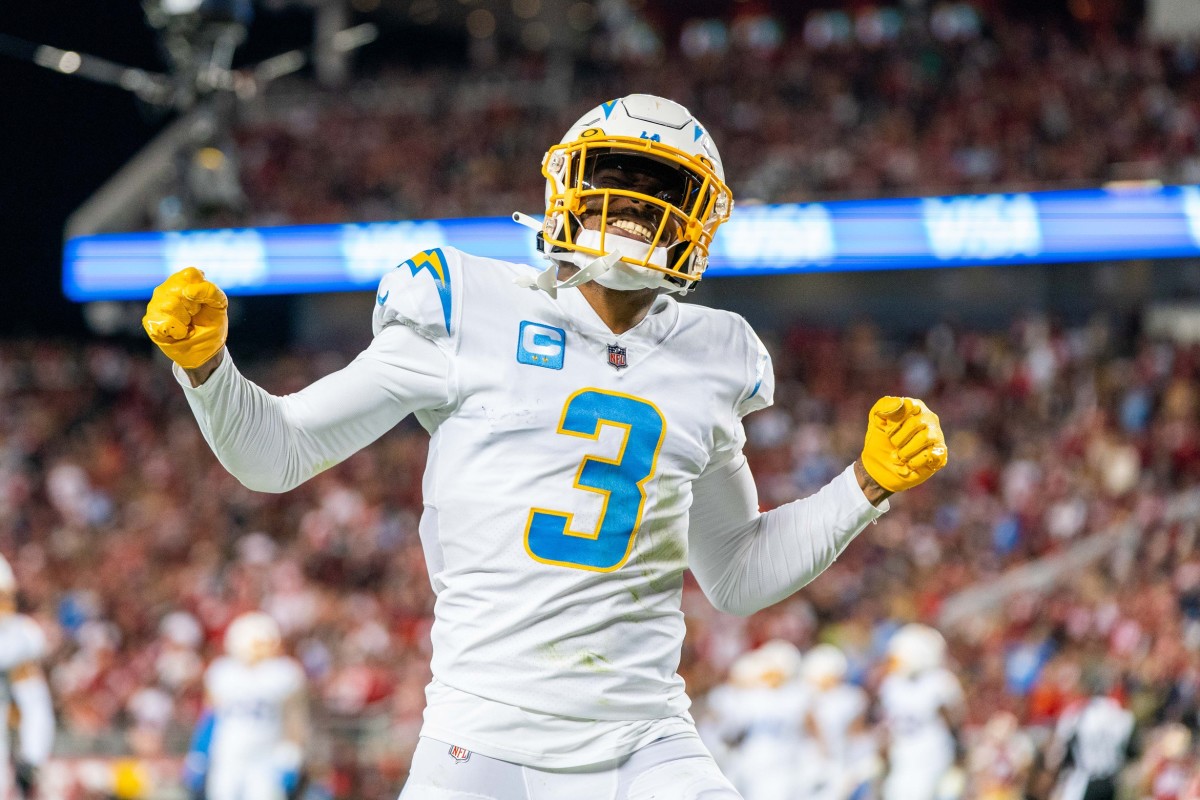 Should Chargers Fans Start Worrying About Derwin James' Contract