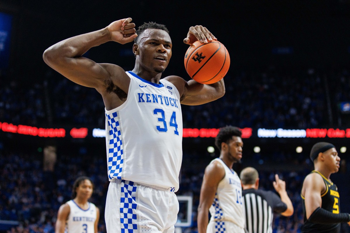 Oscar Tshiebwe Becomes Kentucky's Ninth-Ever Two-Time Consensus All ...