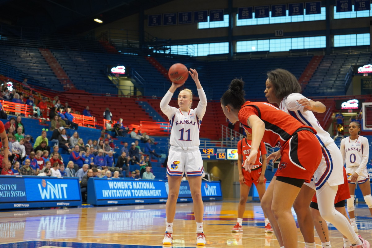 Live Blog Kansas Jayhawks Host Missouri Tigers In Wnit Second Round Blue Wings Rising 2499