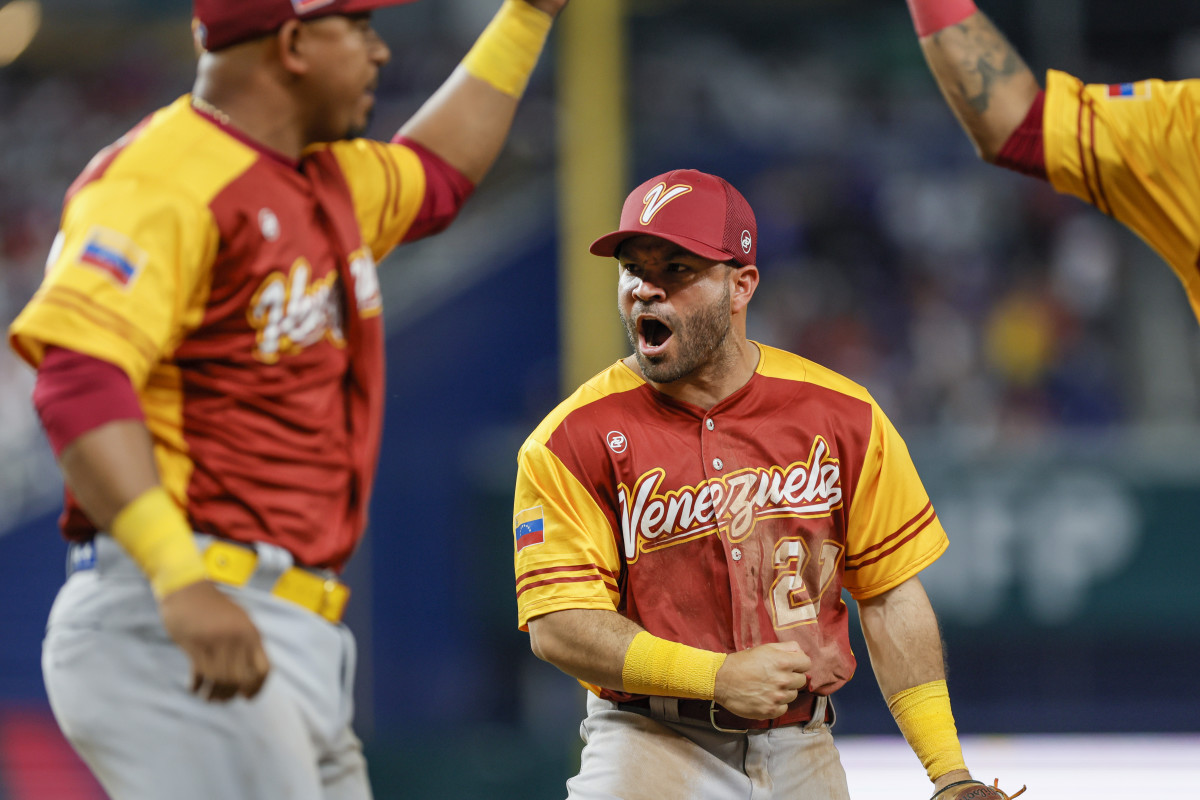 Houston Astros Star Jose Altuve Reflects On Representing Team Venezuela in  World Baseball Classic - Sports Illustrated Inside The Astros