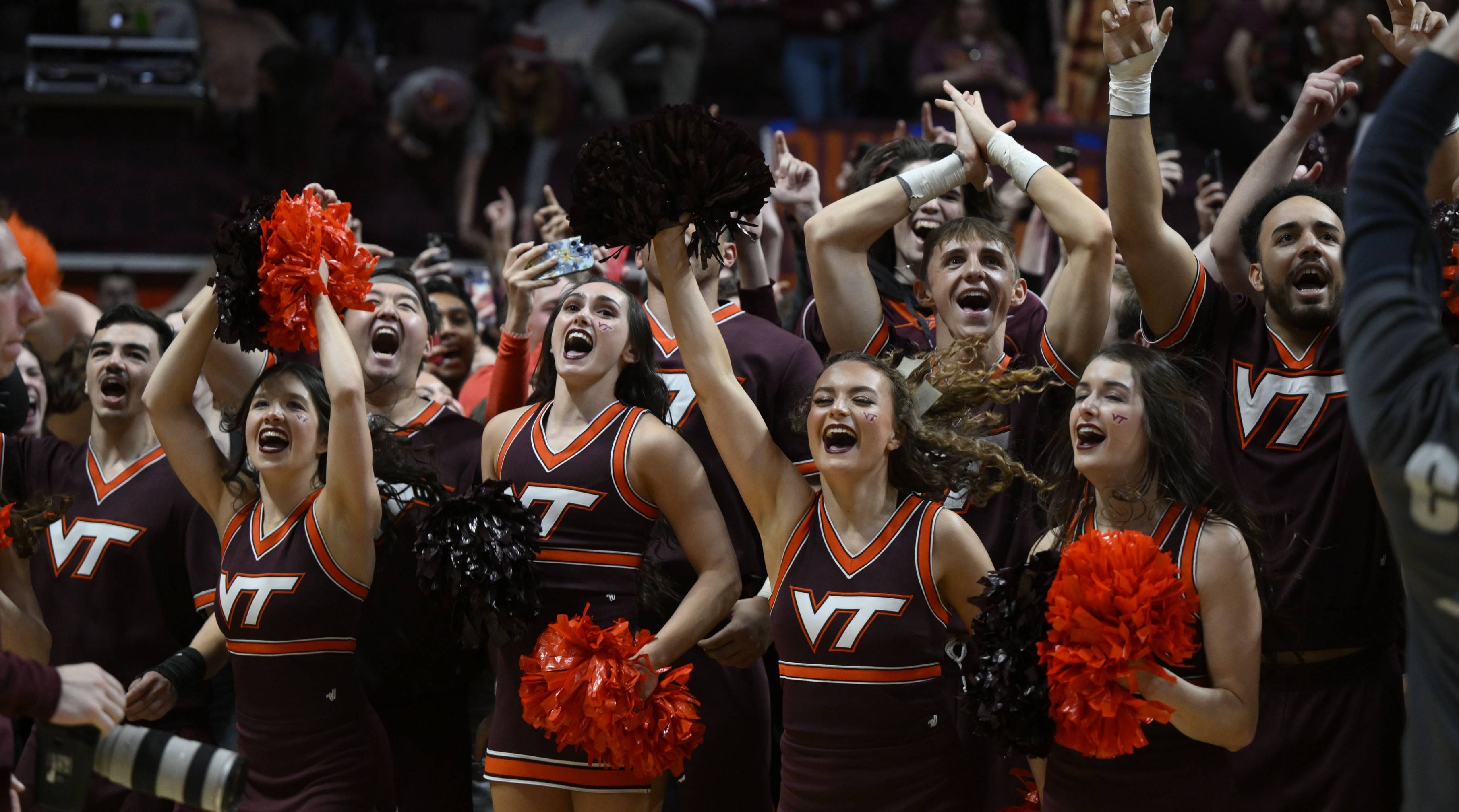 Metallica Gives Support For Virginia Tech's Enter Sandman Intro