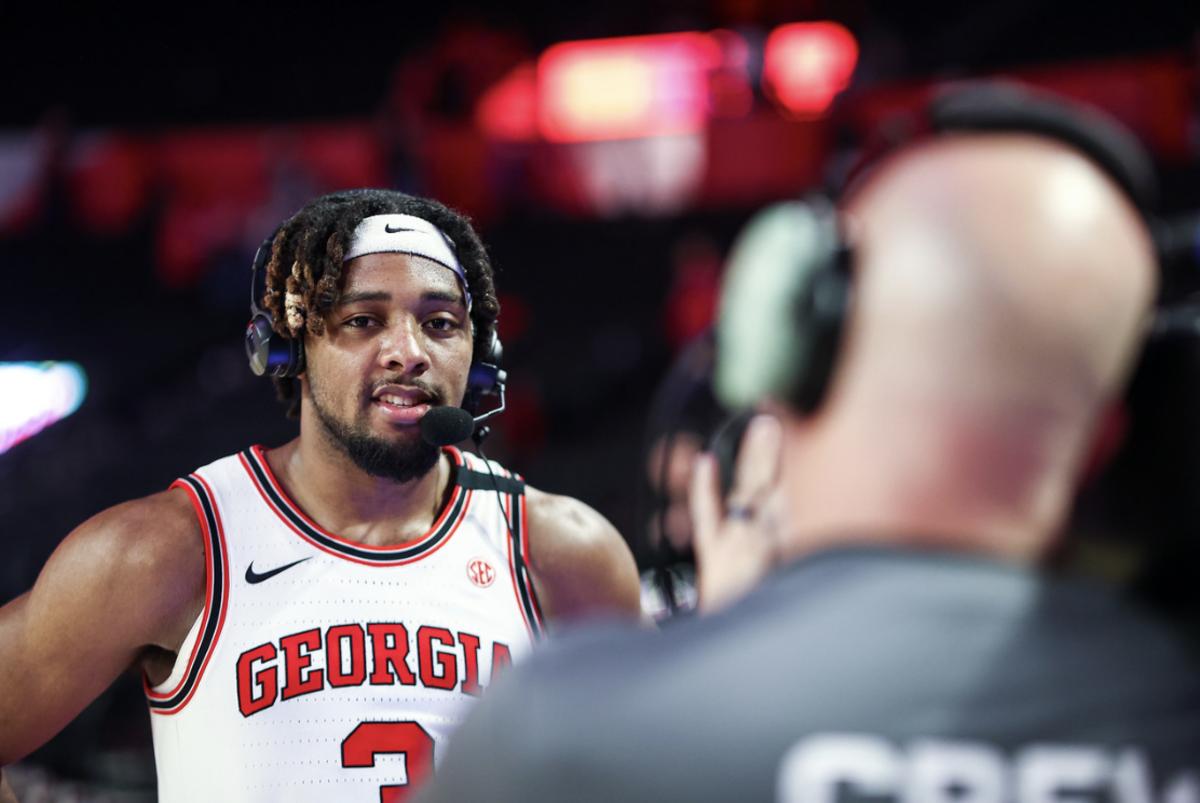 Kario Oquendo talks with the media after Georgia's win over South Carolina