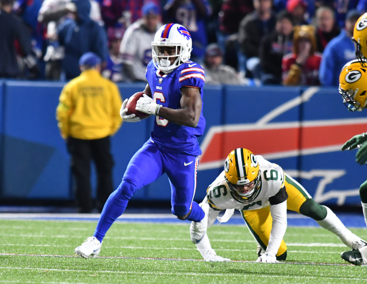 Isaiah McKenzie of the Buffalo Bills fields a punt return during the