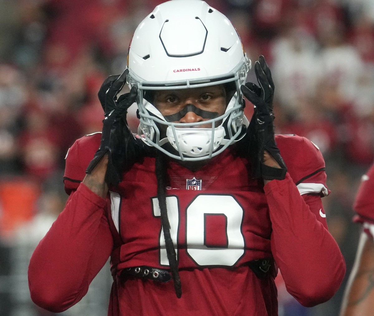 DeAndre Hopkins signs with Tennessee Titans