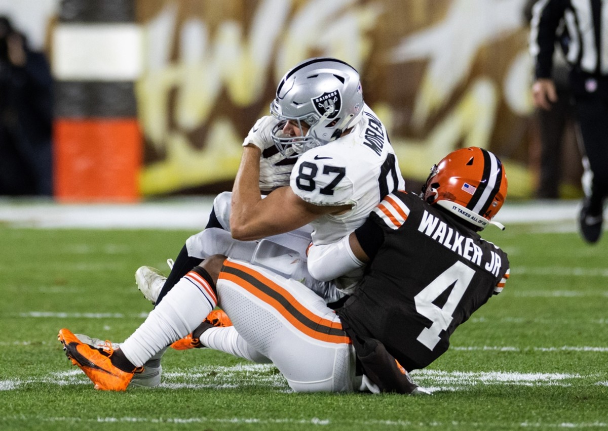 Browns To Re-Sign LB Anthony Walker