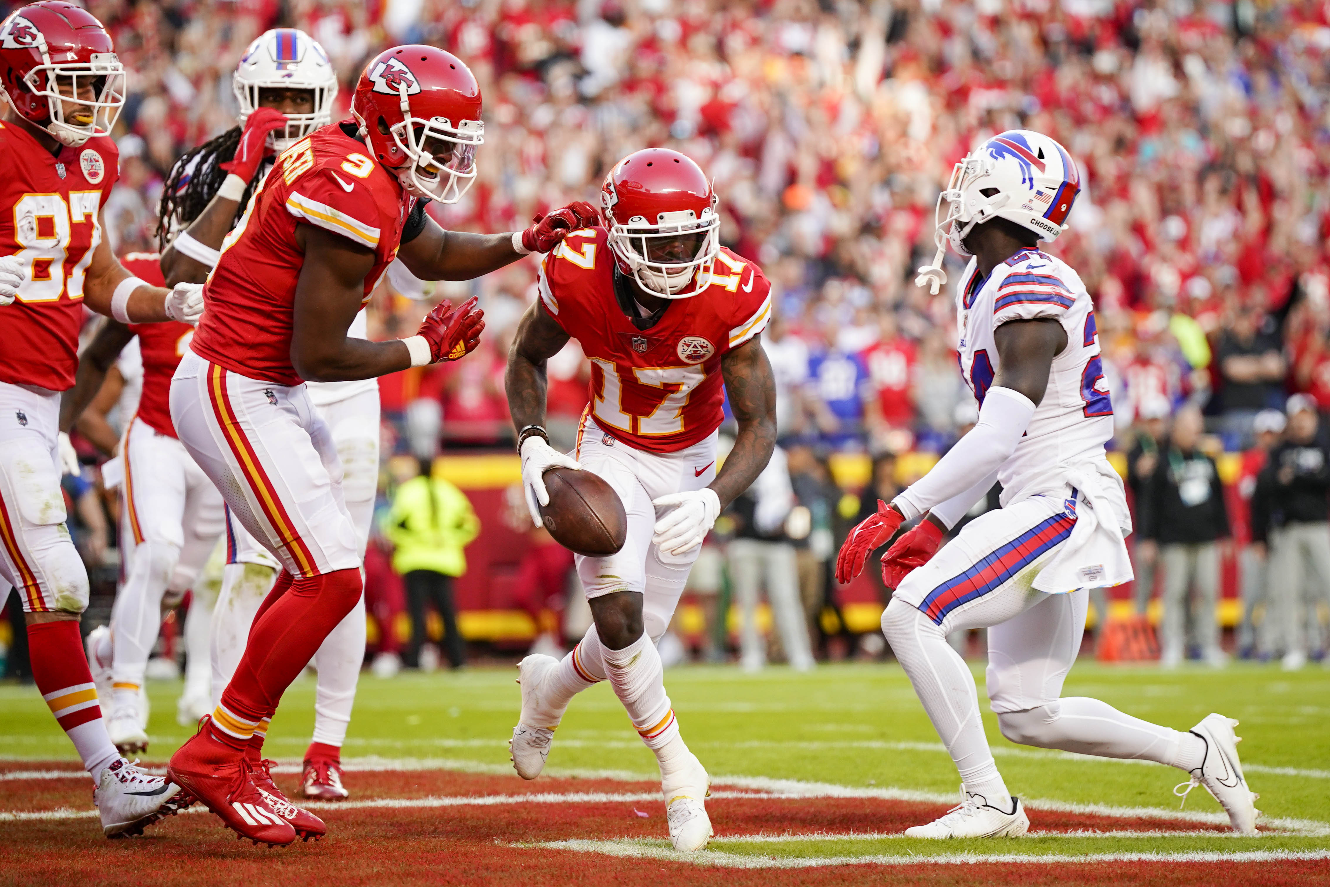 Does Chiefs WR Mecole Hardman deserve more playing time