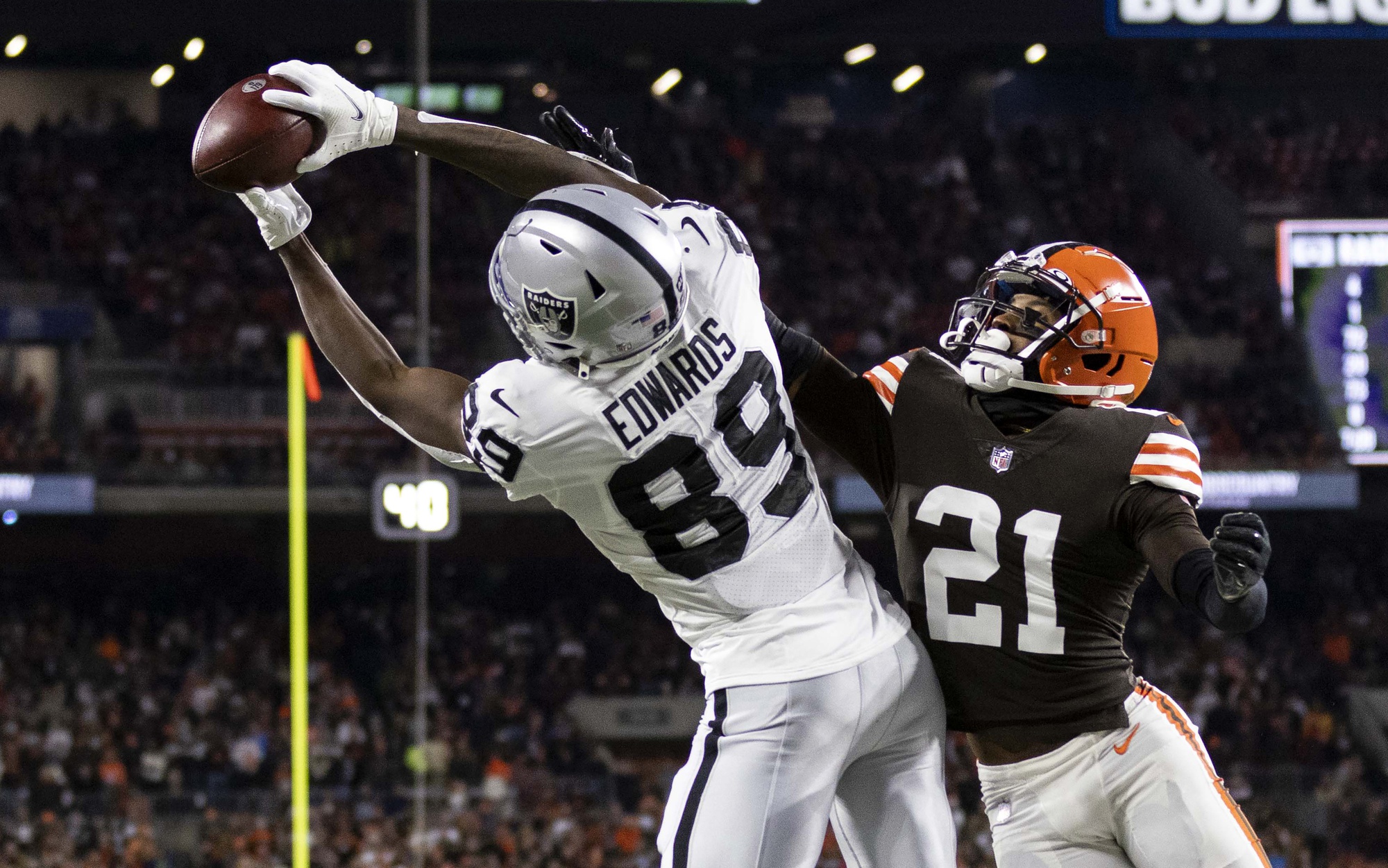 New Orleans Saints signing former Raiders third-round WR Bryan Edwards