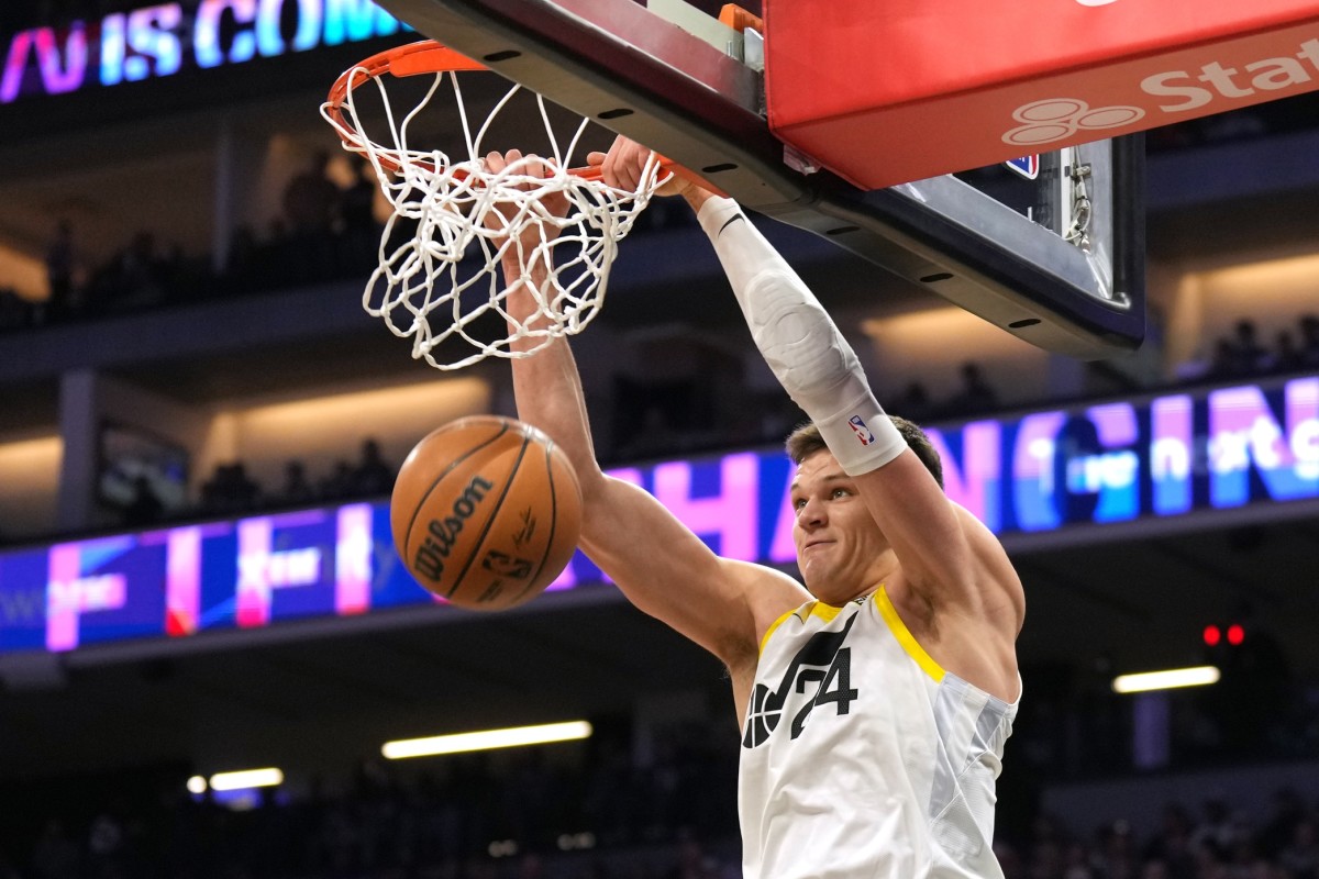 Utah Jazz center Walker Kessler (24) dunks against the Sacramento Kings during the third quarter at Golden 1 Center.