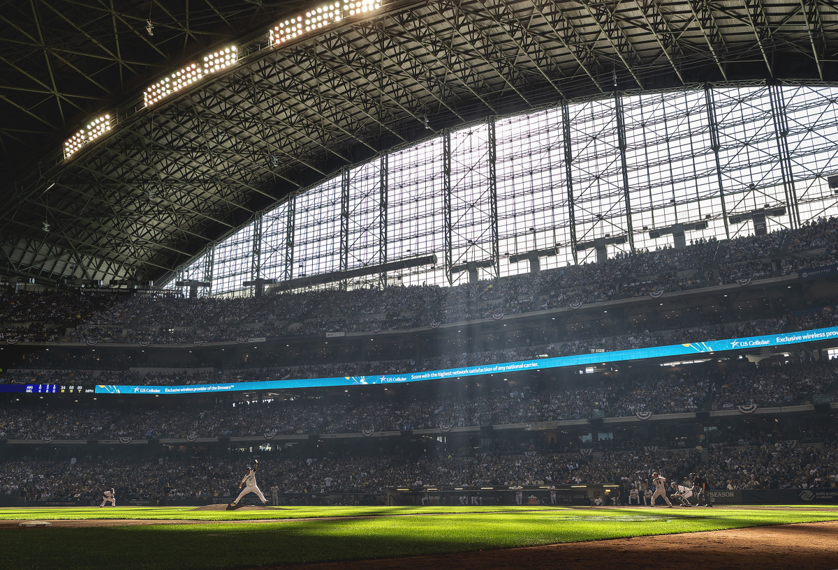 MLB stadium dimensions: Outfield walls, ranked - Sports Illustrated