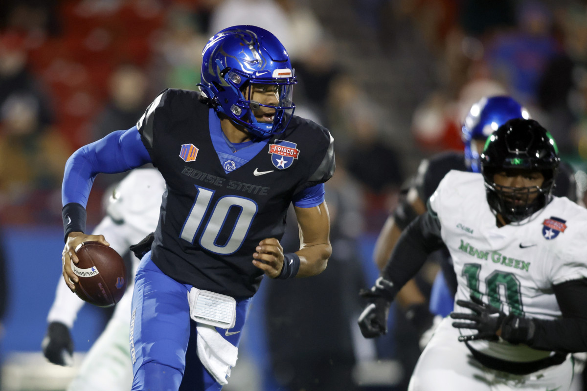 Memphis football vs UCF: Brady White, Paxton Lynch, Riley Ferguson