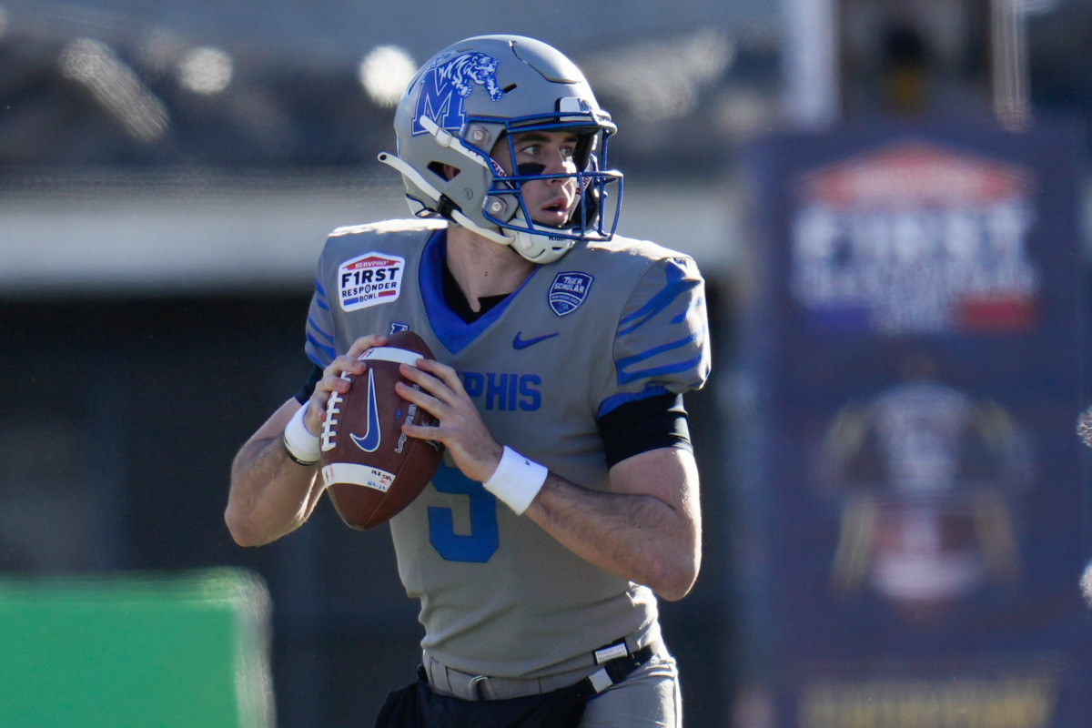 Opponent First Look: Boise State QB Green is No Longer Green – Realdawg.com