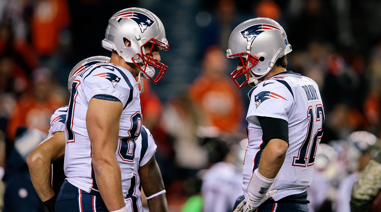 Tom Brady Tried to Cover Gronk in Beach Football and It Went Poorly