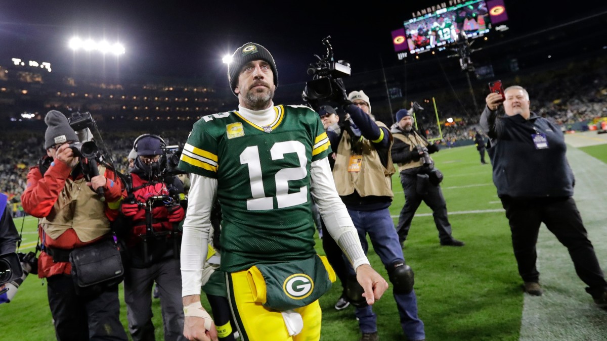 Aaron Rodgers, Packers Go From ‘Big Commitment’ To Big Trade - Sports ...