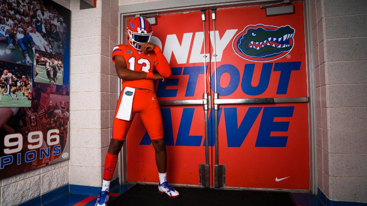 2025 QB Austin Simmons Commits to Florida Gators Sports Illustrated