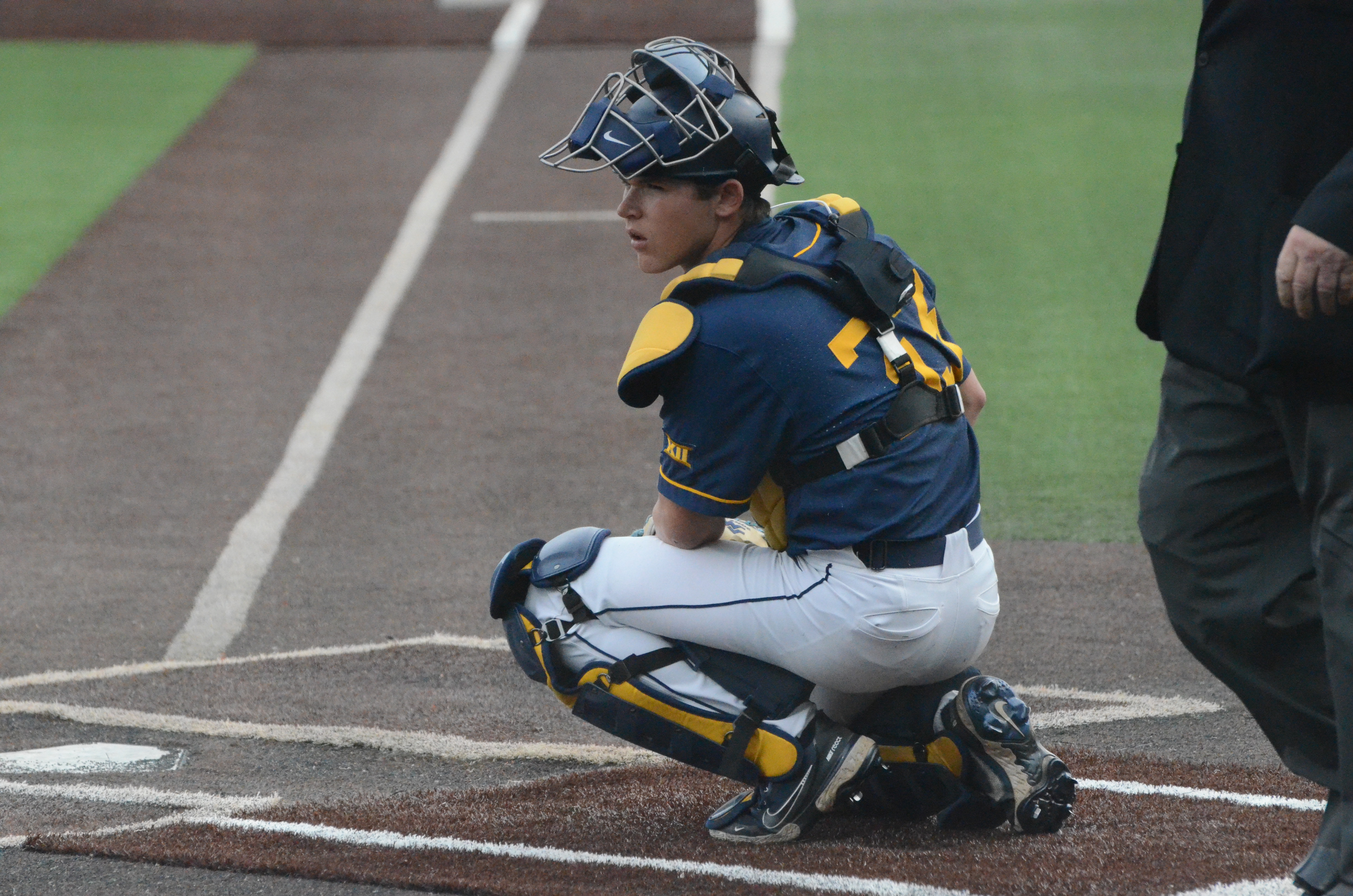 WVU baseball takes game two in back-and-forth against Kansas Jayhawks, 10-7, Baseball