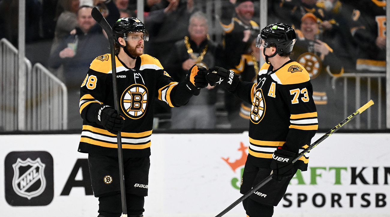 Bruins beat Devils 2-1, match NHL record with 62nd win - The San Diego  Union-Tribune