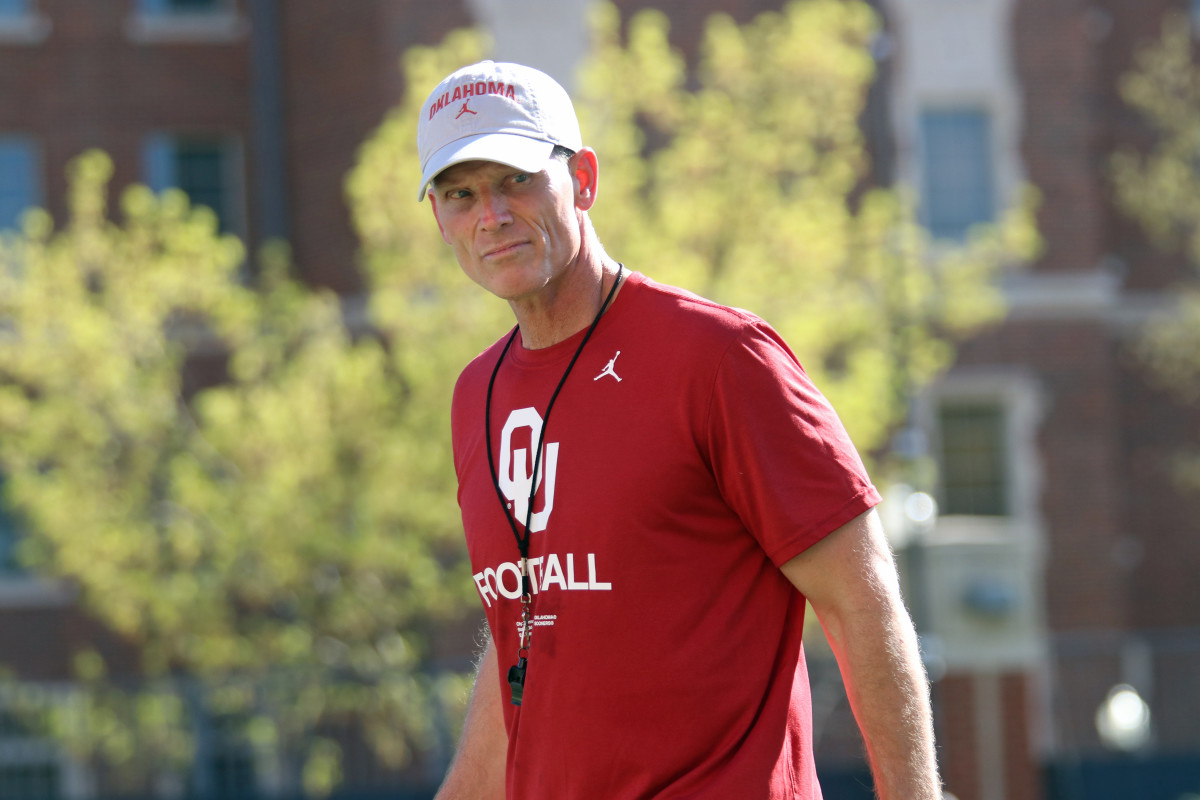 Oklahoma Coach Brent Venables Gives Injury Update Ahead of Fall Camp -  Sports Illustrated Oklahoma Sooners News, Analysis and More