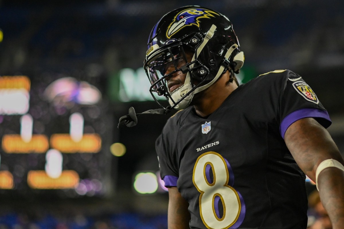 Lamar Jackson Hints He's Returning To Baltimore Ravens This Season ...