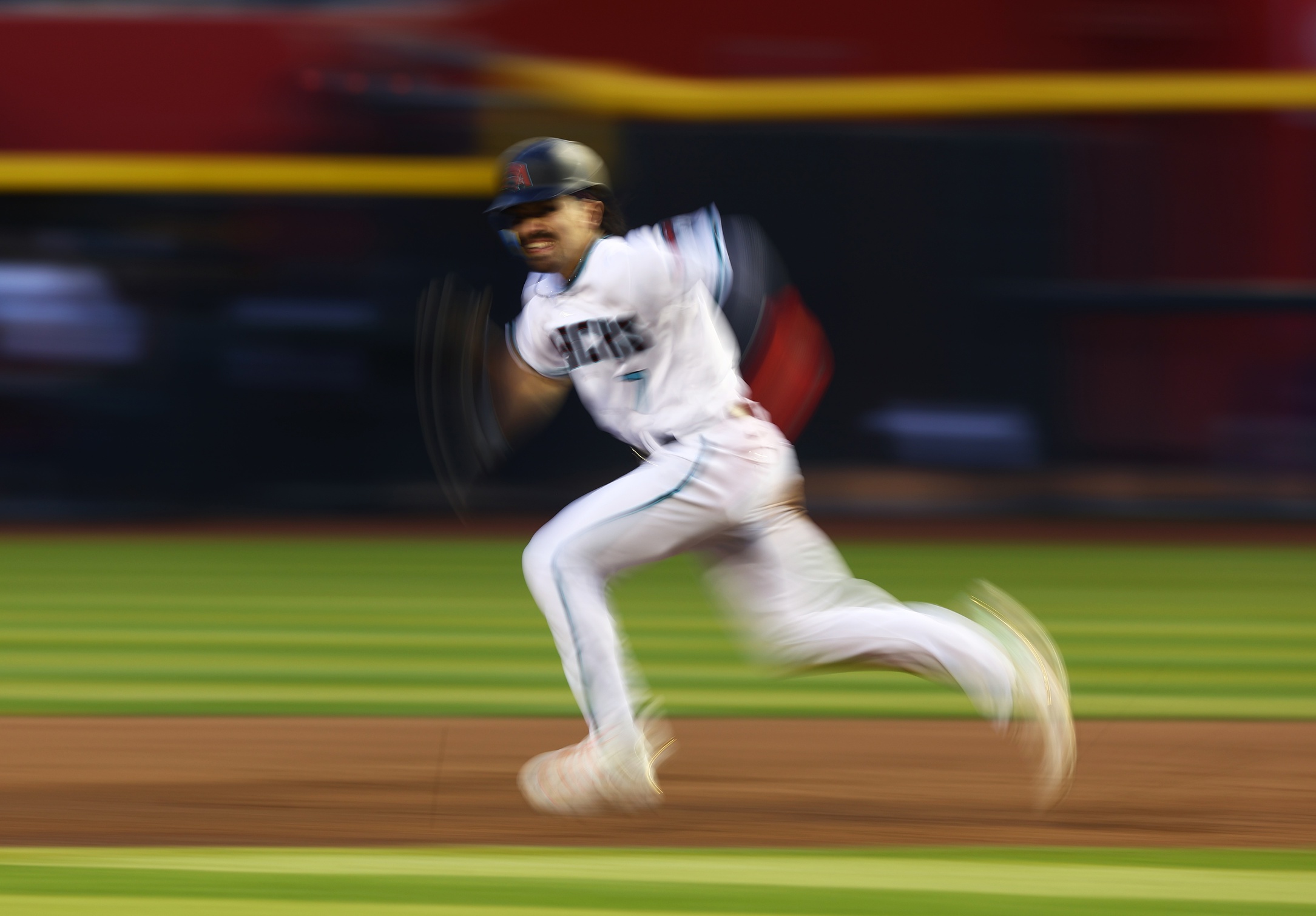 Running wild. 🏃‍♂️💨 The #Dbacks 6 - Arizona Diamondbacks