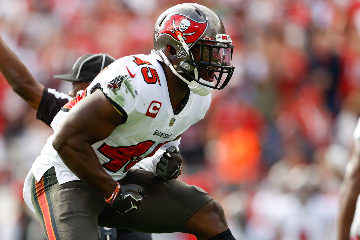 TAMPA, FL - JANUARY 16: Tampa Bay Buccaneers Linebacker Devin