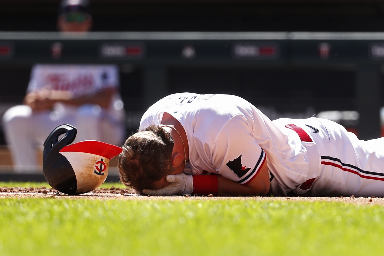 Twins reinstate Farmer 4 weeks after hit by pitch in face, demote Miranda  to Triple-A