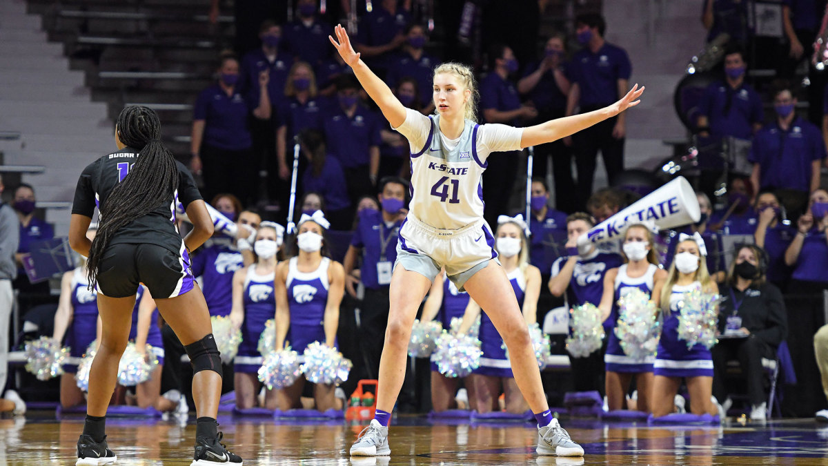 Taylor Lauterbach defends during a Kansas State women's basketball game.