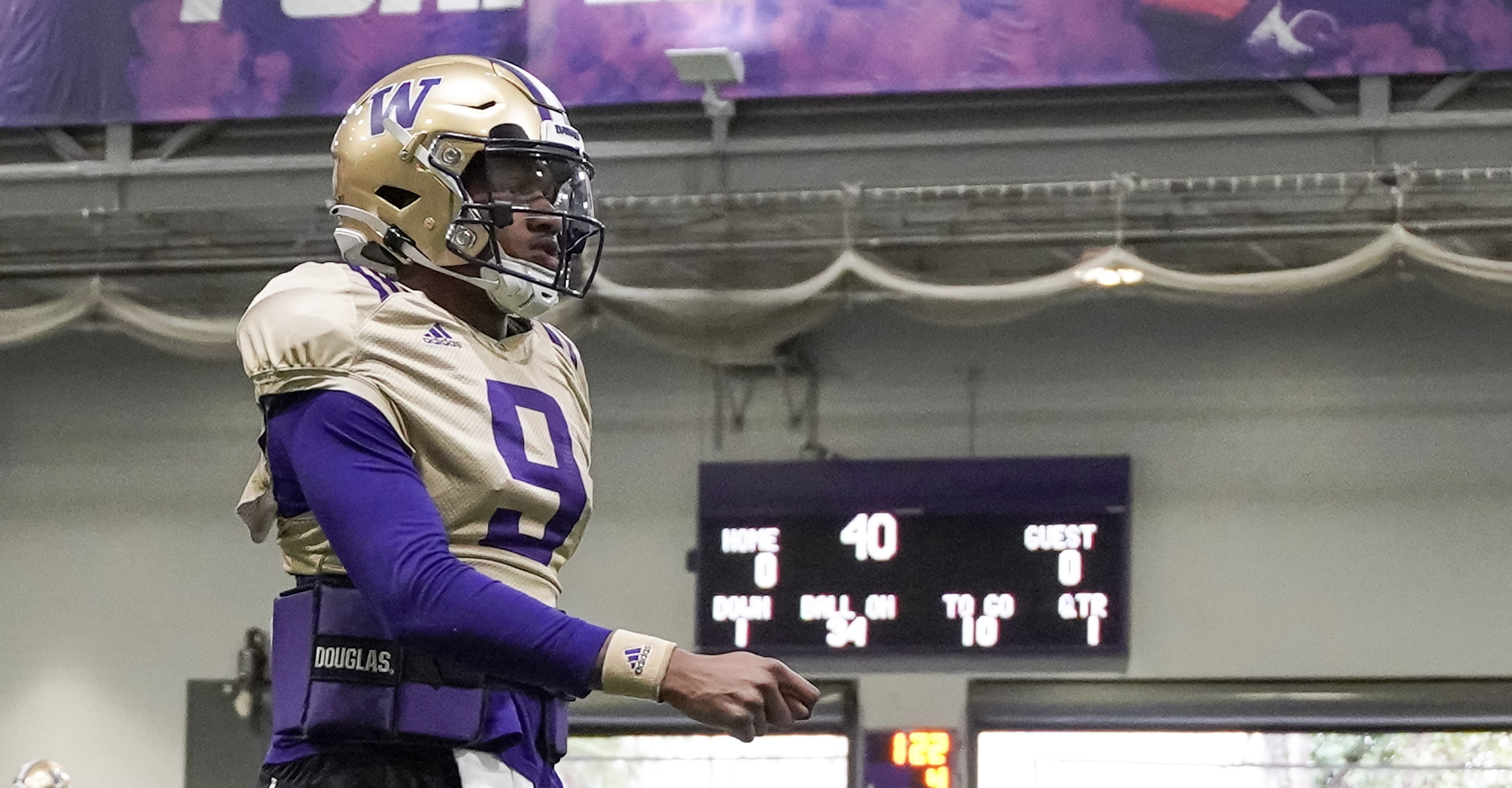 Huskies Dress for Success with New Uniforms - Sports Illustrated Washington  Huskies News, Analysis and More