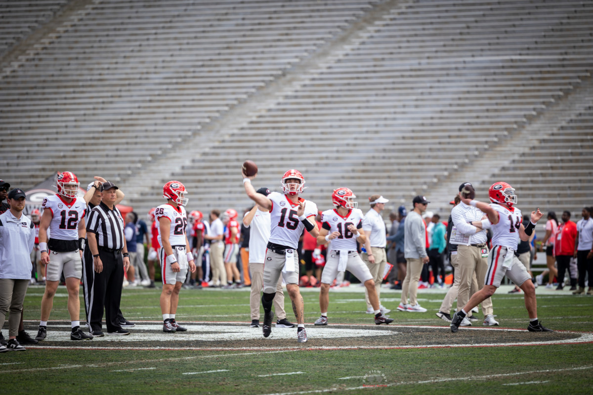 Georgia quarterback Carson Beck warming up ahead of the spring scrimmage. (Photo by Brooks Austin)