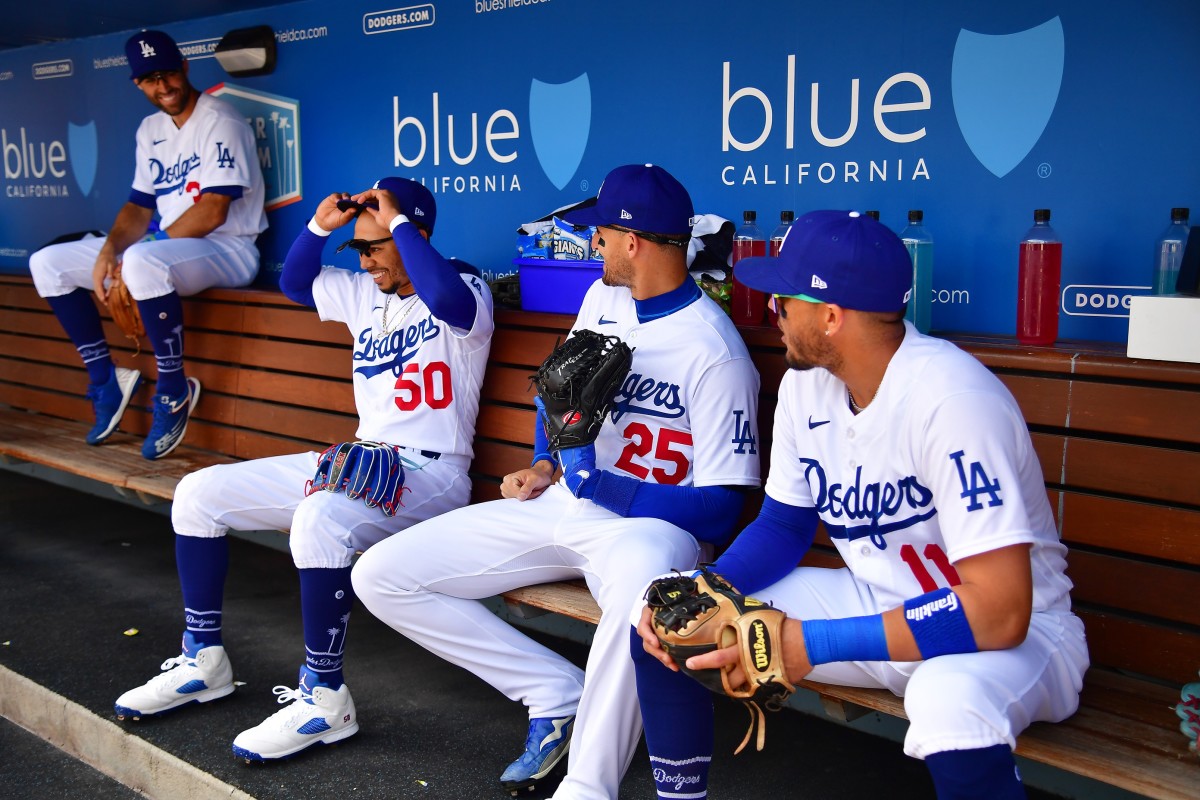 Dodgers Shortstop Position Takes Another Hit With Latest Injury