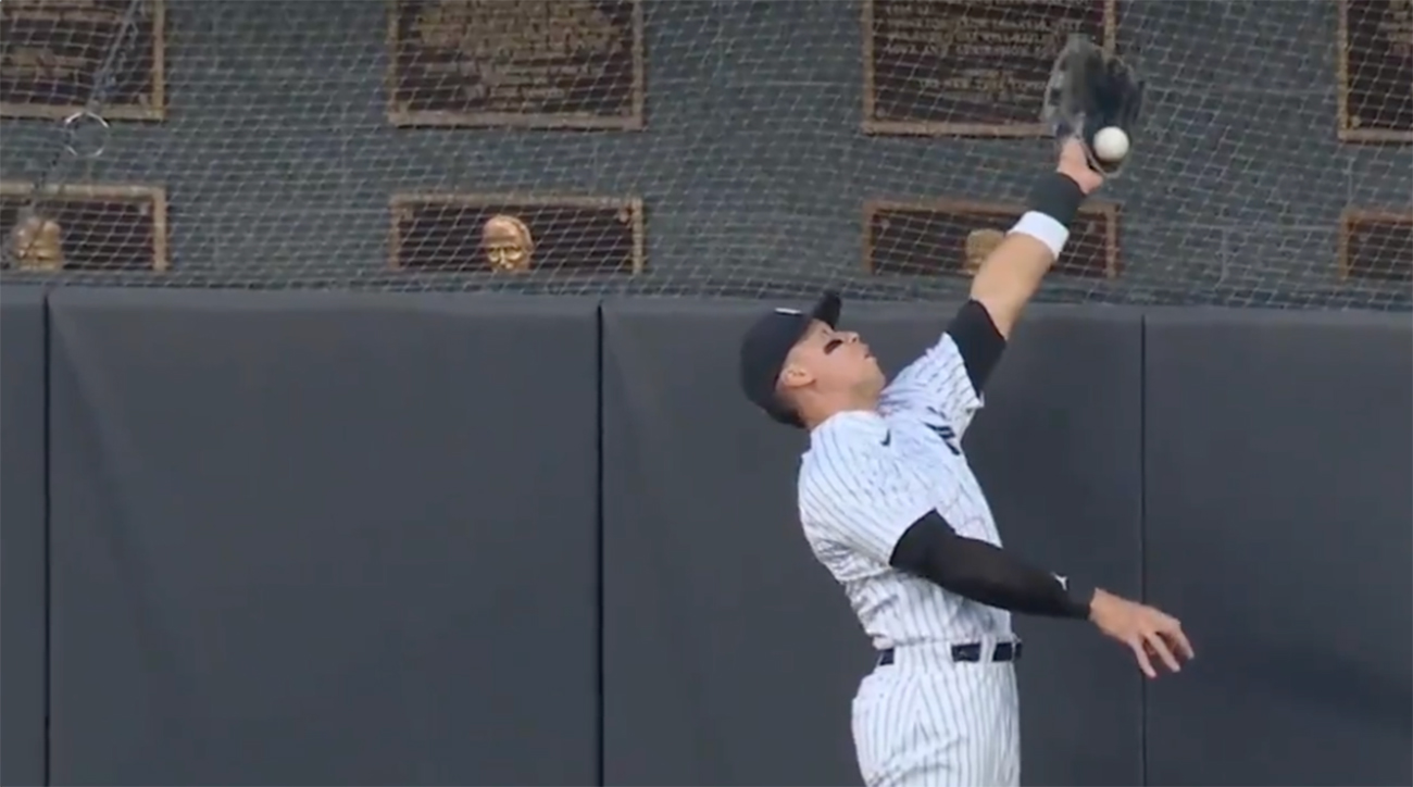 Aaron Judge robs Shohei Ohtani of home run at Yankee Stadium