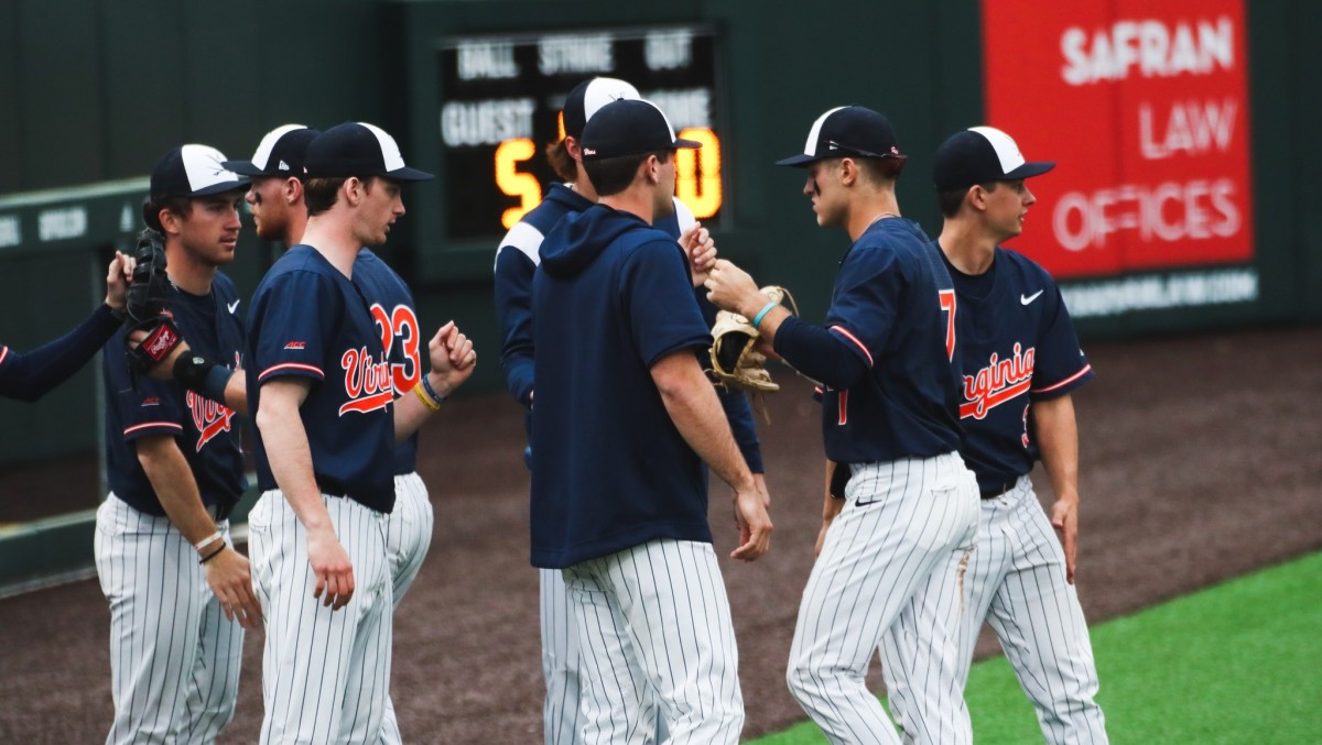 Baseball: Six-run seventh inning gives No. 8 Cavaliers series