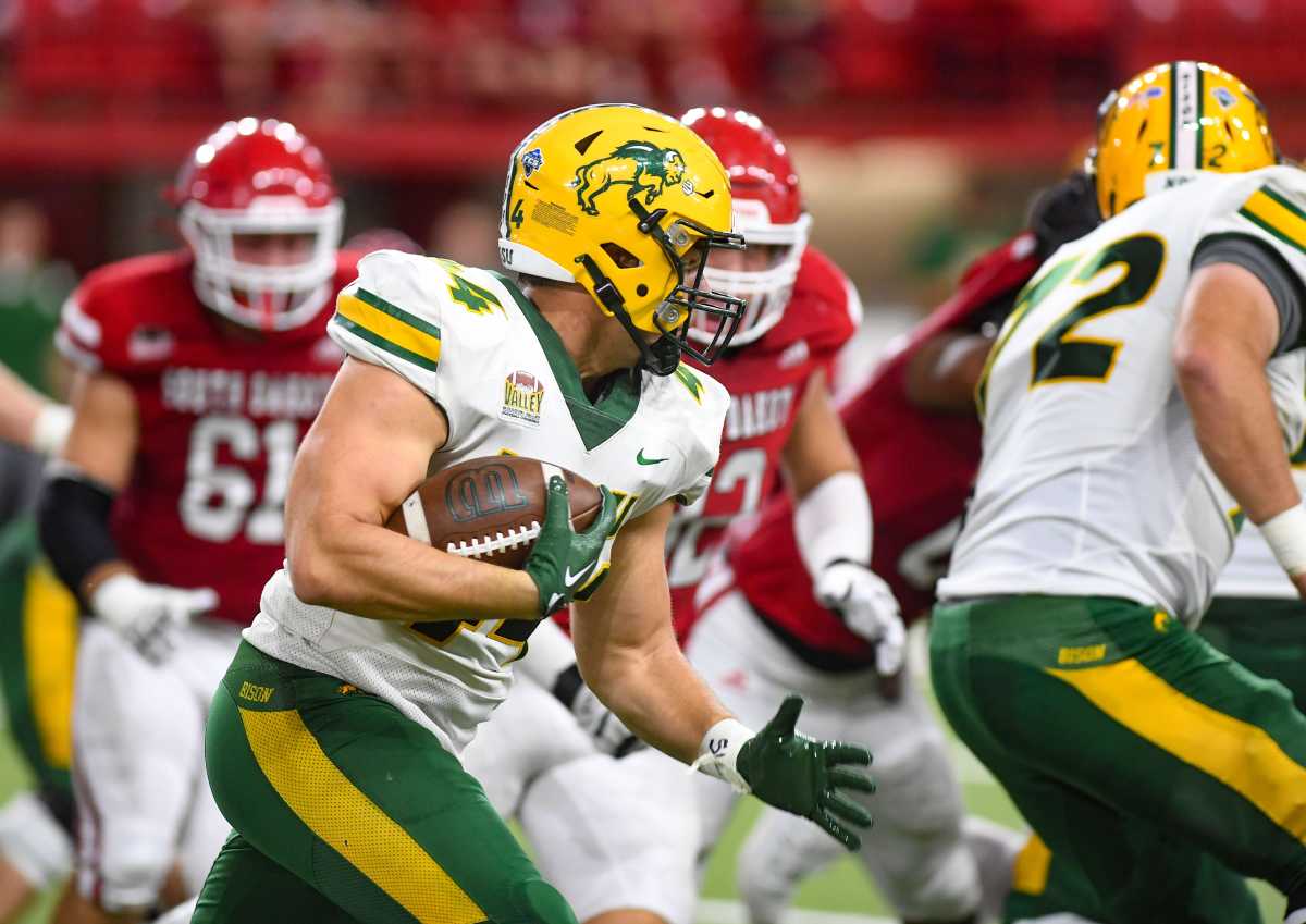 North Dakota State s Hunter Luepke carries the ball on Saturday, September 24, 2022, at the DakotaDome in Vermillion. Usd Vs Ndsu 021