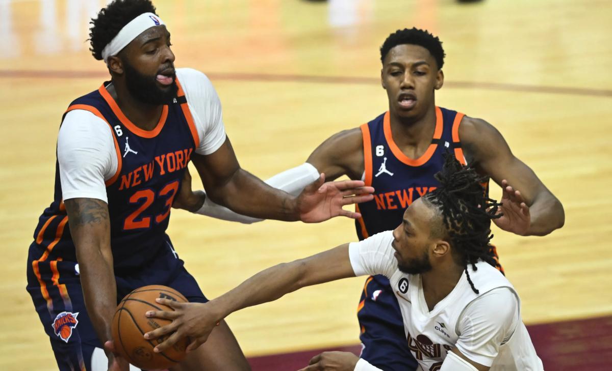 Mitchell Robinson, Isaiah Hartenstein Painting New York Knicks' Playoff ...