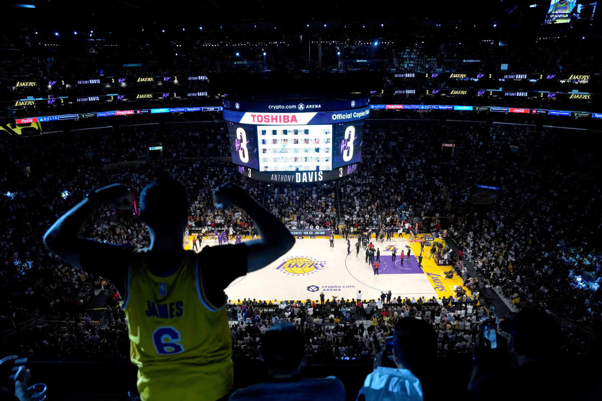 crypto arena lakers