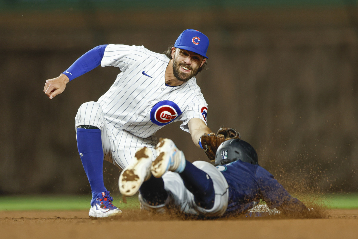 Three Chicago Cubs, including Dansby Swanson, Named Gold Glove