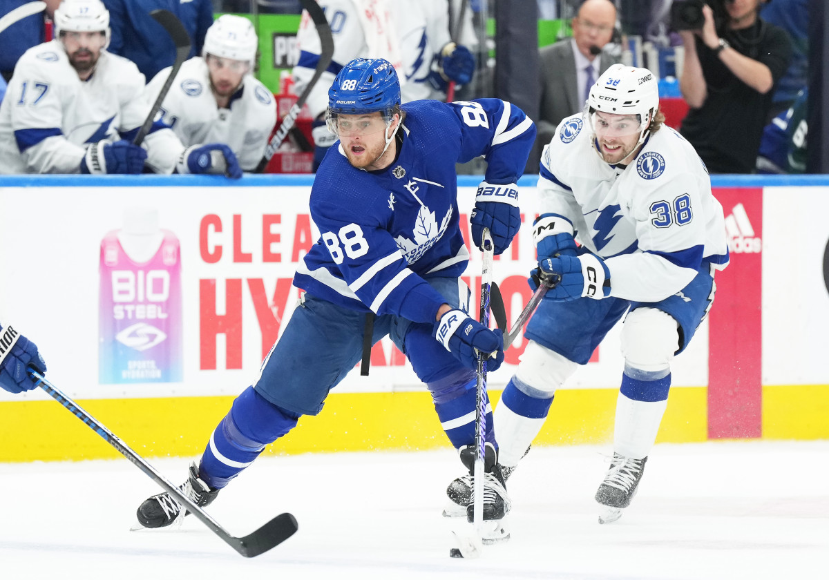 Best bets, picks & lines for today’s Maple Leafs vs. Lightning Game 6