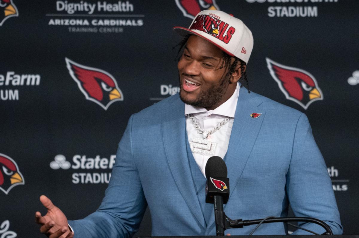 Arizona Cardinals Rookie OL Paris Johnson Honors Pat Tillman - Sports  Illustrated Arizona Cardinals News, Analysis and More