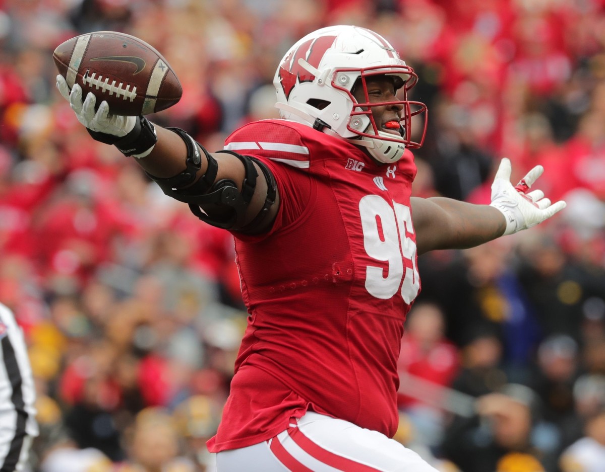 Steelers Select Big Defensive Lineman, Keeanu Benton With The 49th