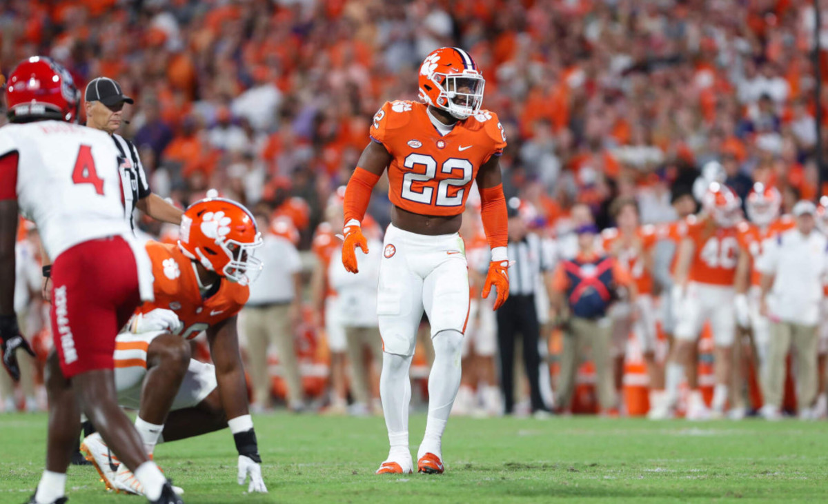 2023 NFL Draft: Clemson LB Trenton Simpson