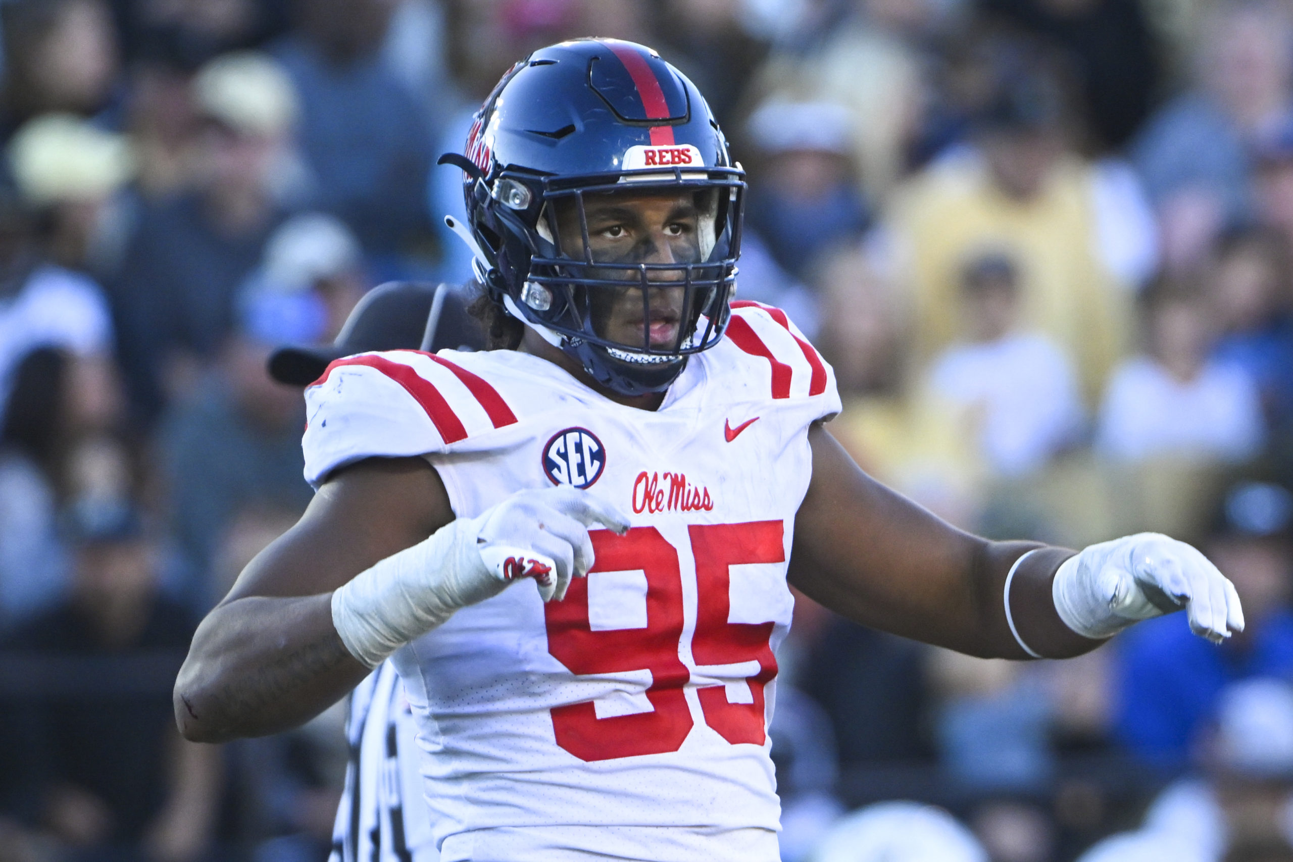 Ravens select Ole Miss EDGE/DE Tavius Robinson with No. 124 overall pick in 2023  NFL draft