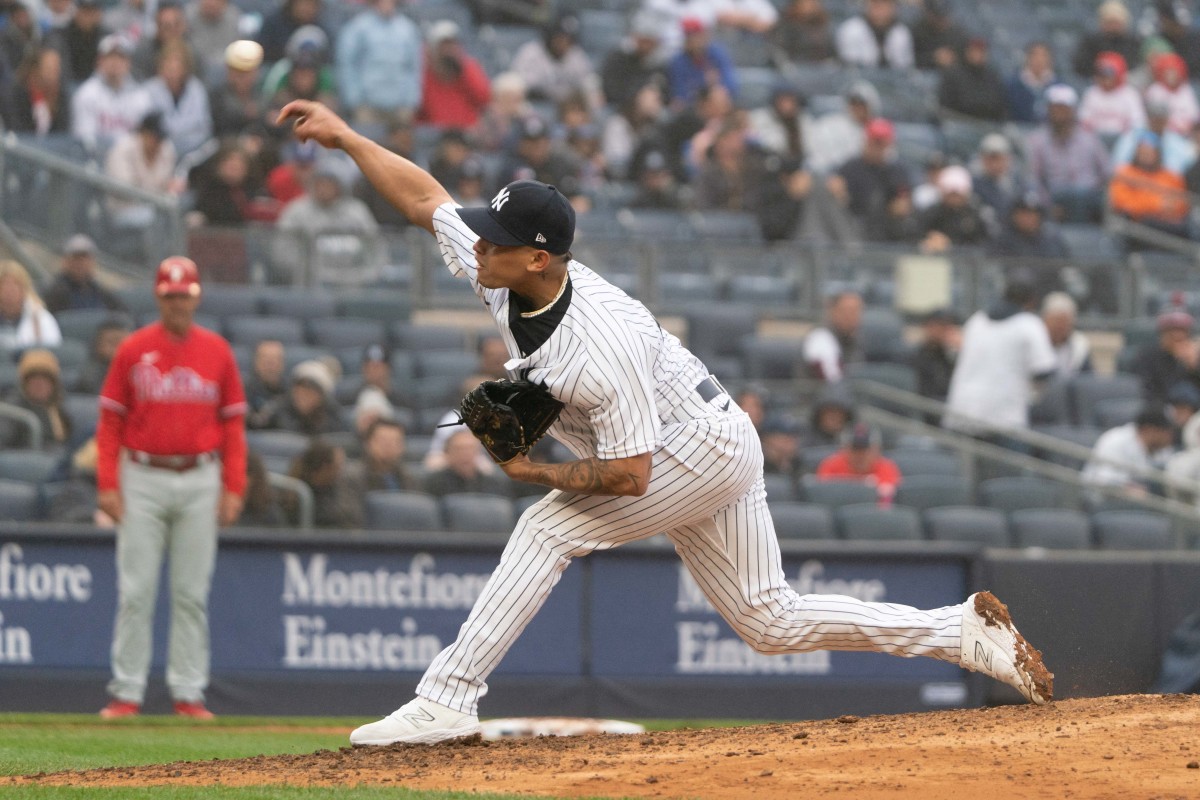 Jonathan Loaisiga is back with the Yankees and will work out of