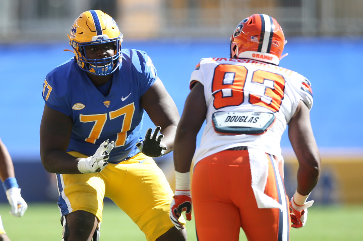 Pitt LT Carter Warren in a 2020 game against Syracuse