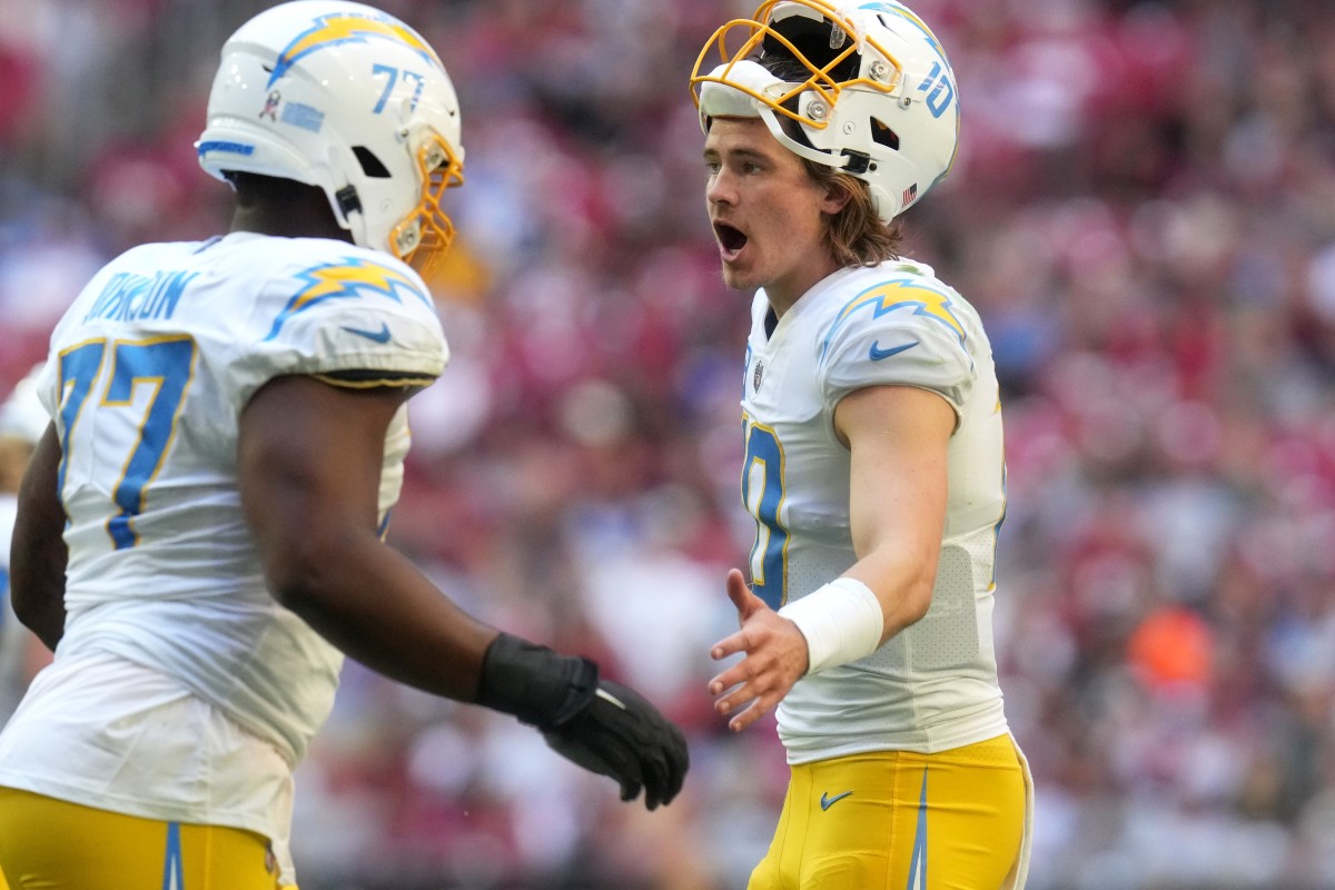 Chargers News: Insider Reveals Final Request for LA Before 2023 Season -  Sports Illustrated Los Angeles Chargers News, Analysis and More