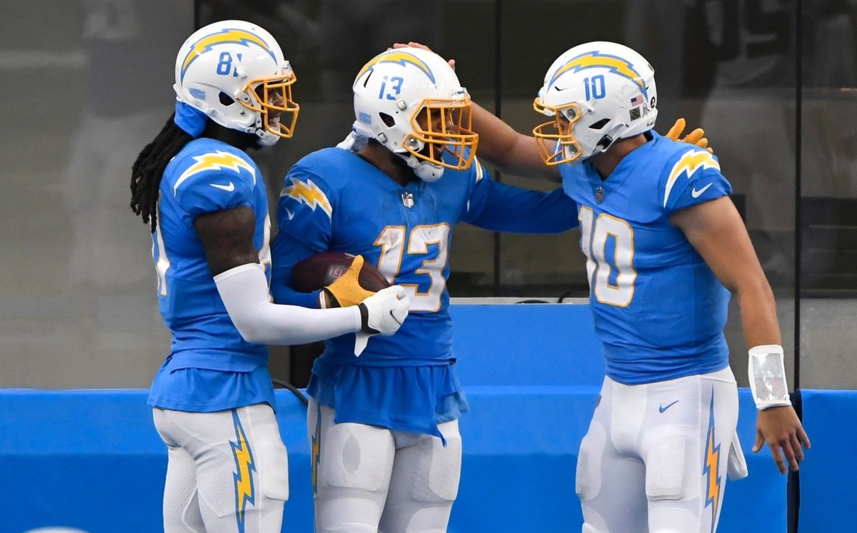 LA Chargers debut Navy Blue Uniforms-, Chargers uniform hype