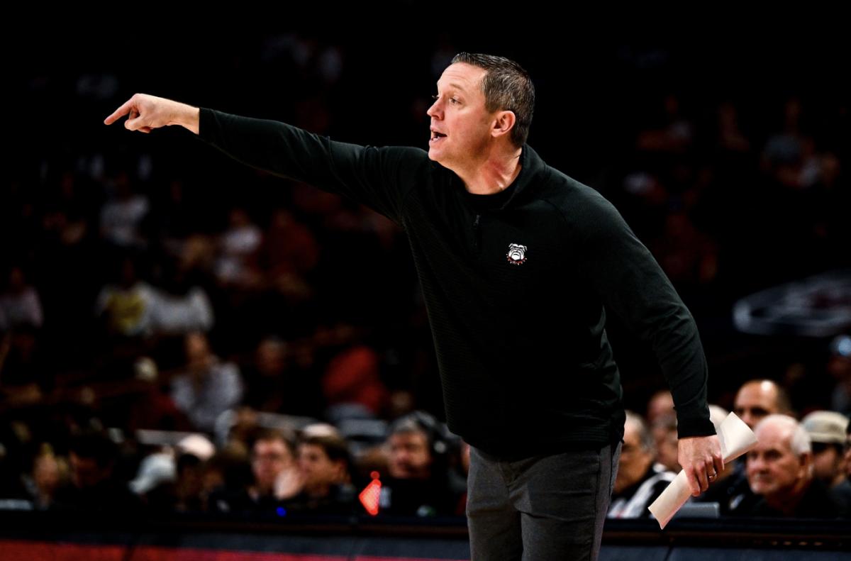 Georgia head coach Mike White during a game against South Carolina at Colonial Life Arena in Columbia, S.C.