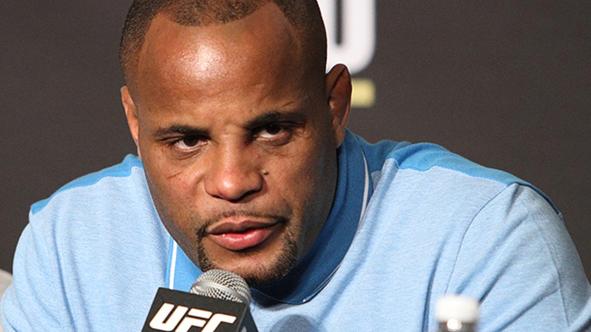 Daniel Cormier scolds UFC fans for mistreatment of Aljamain Sterling