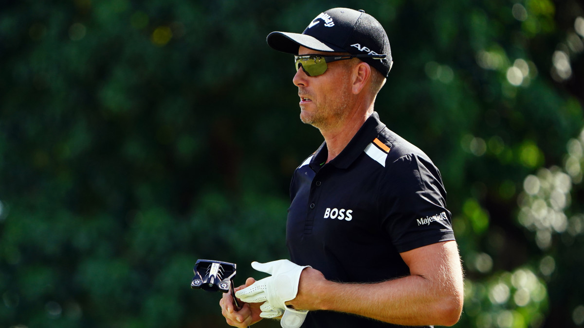 Henrik Stenson looks over the seventh green during the first round of the season finale of the LIV Golf series at Trump National Doral.