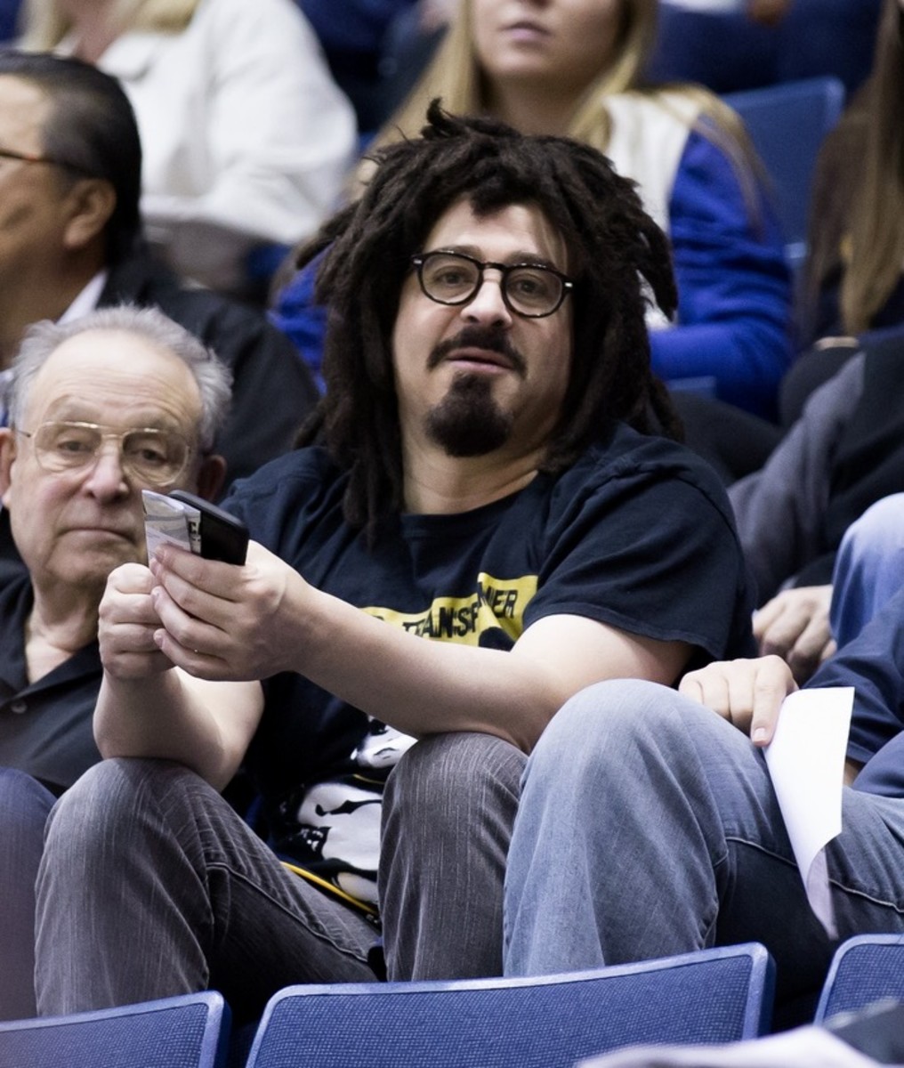 Adam Duritz at Haas Pavilion