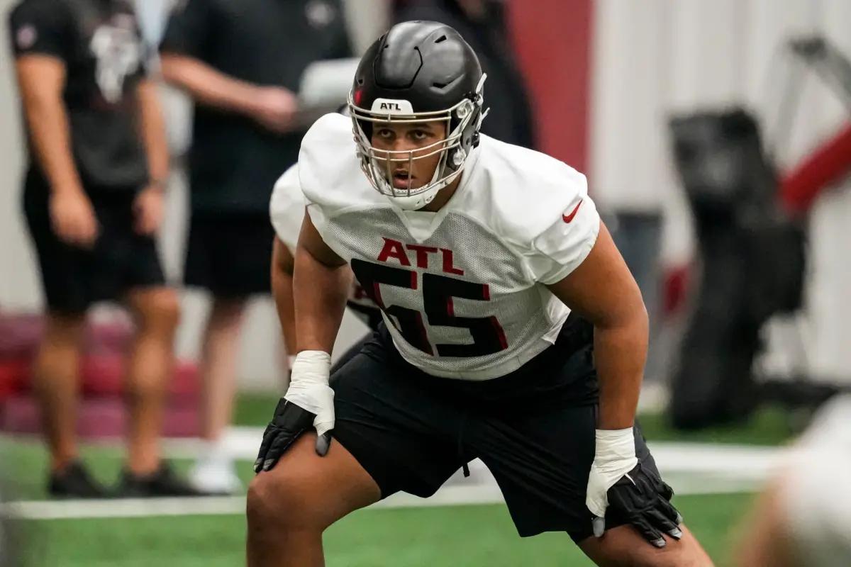 McClure setting 'best example' for Falcons' O-line