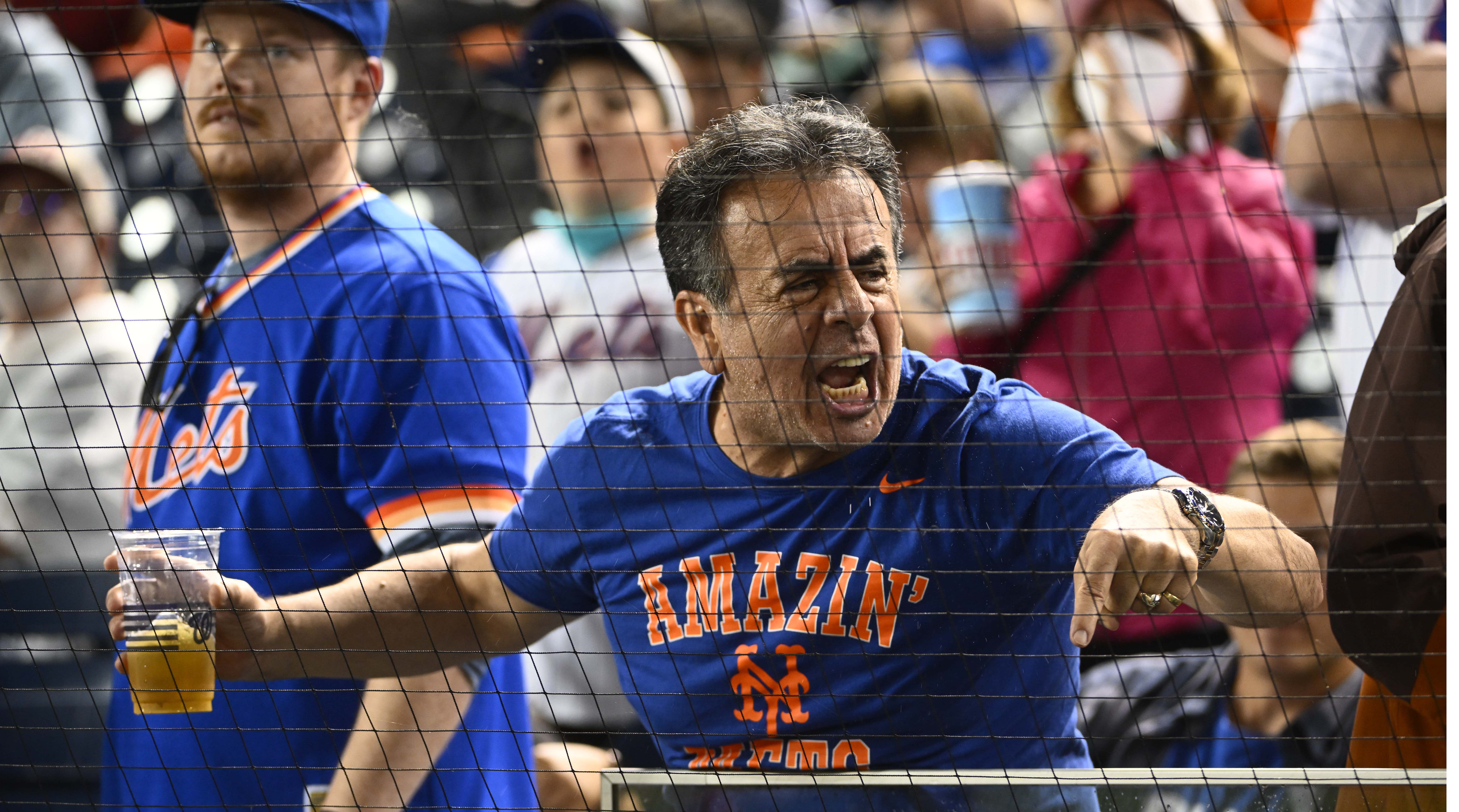 Mets vs. Nationals delayed on Opening Day due inclement weather - Sports  Illustrated